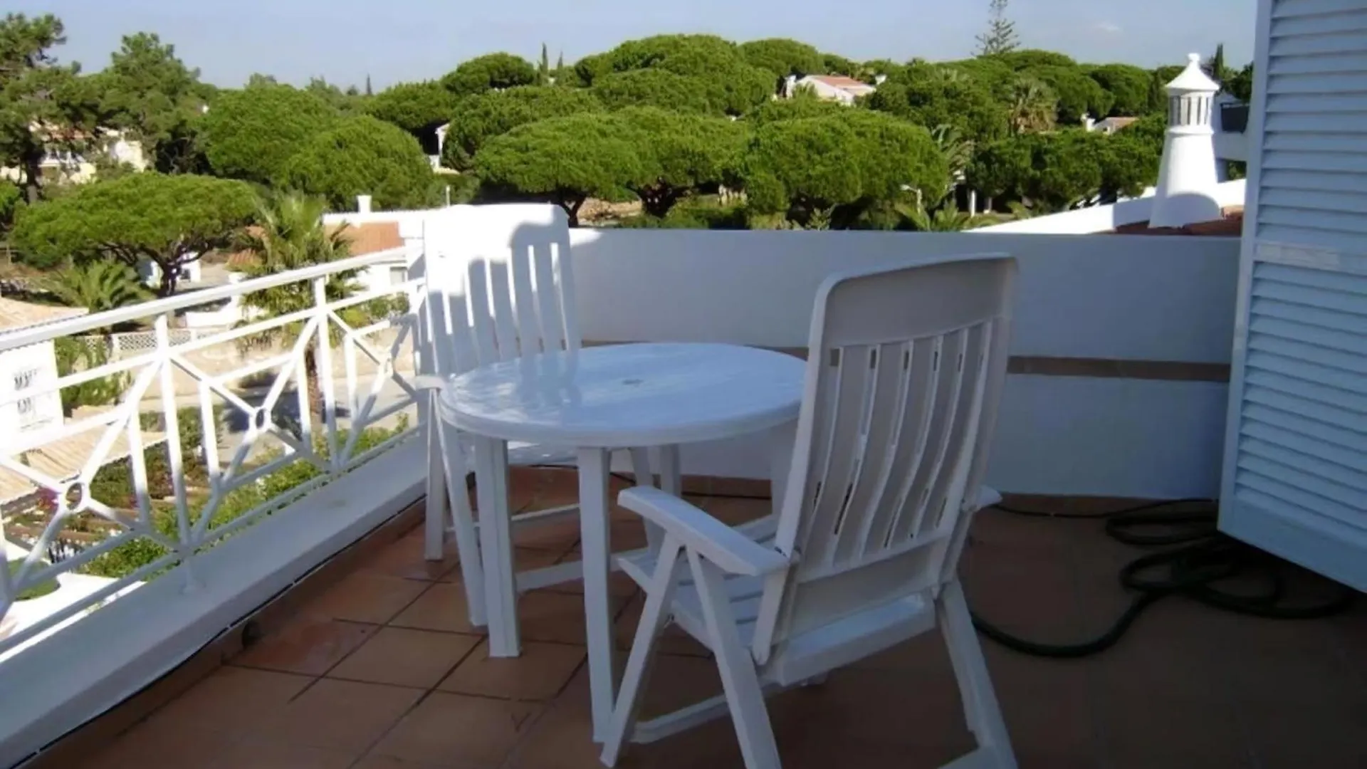 Elegant Vale Do Lobo Villa 4 Bedrooms Villa Vale Do Lobo 186 Swimming Pool Short Walk To The Beach And Praca 0*,  Portugal