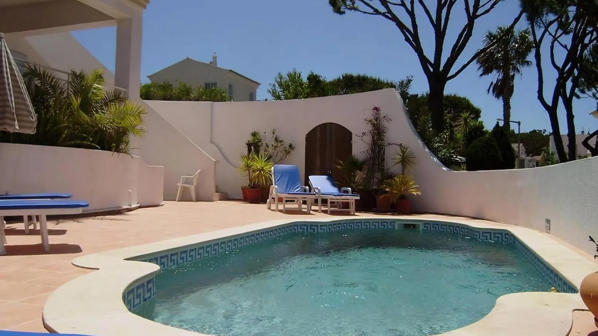 Elegant Vale Do Lobo Villa 4 Bedrooms Villa Vale Do Lobo 186 Swimming Pool Short Walk To The Beach And Praca